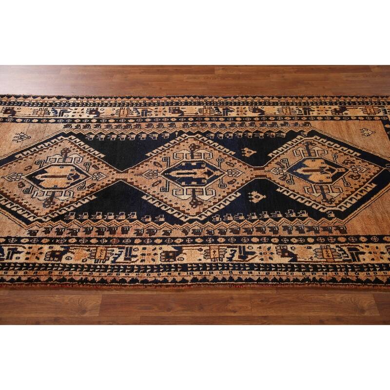 Handmade Oriental Vegetable Dye Qashqai Persian Vintage Area Rug - 4'0"x 8'4"