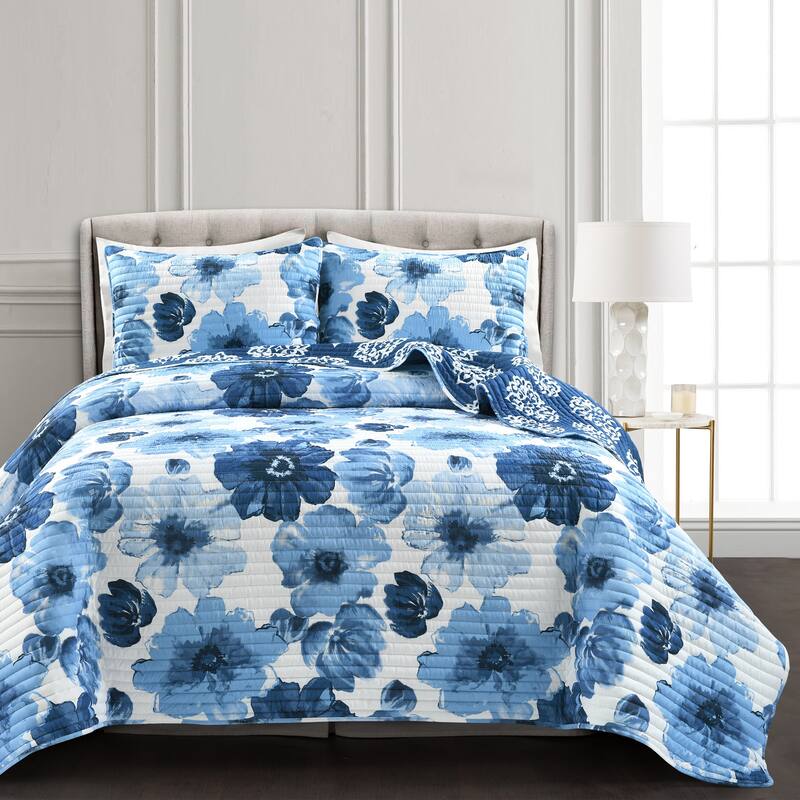 Levine Reversible Floral/ Damask 3-piece Quilt Set - Navy & White - Full - Queen