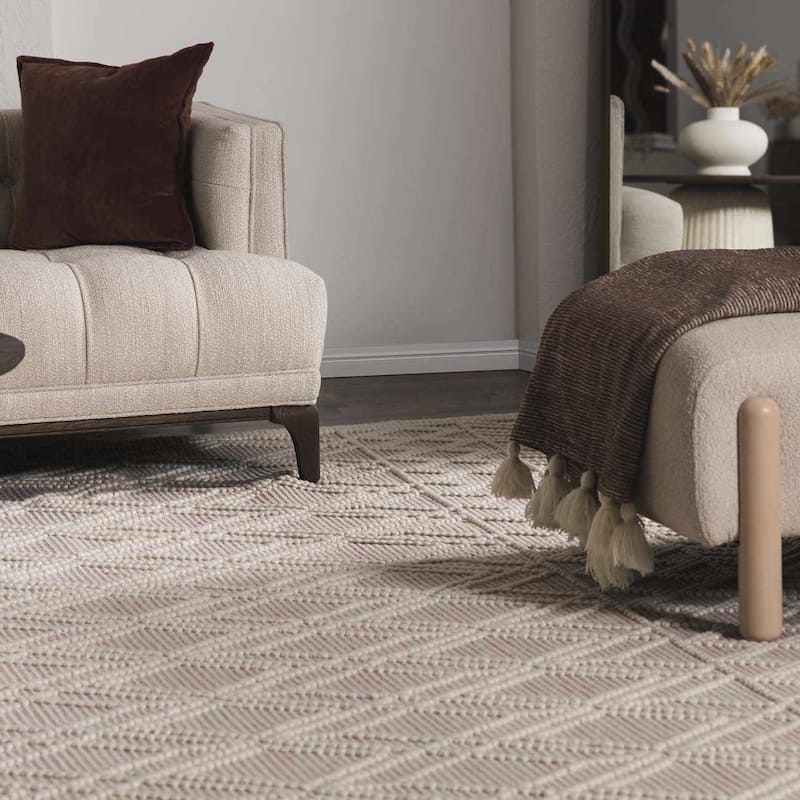 Hauteloom Arnside Living Room, Bedroom Area Rug - Ivory, Pink - 2'3" x 3'9"