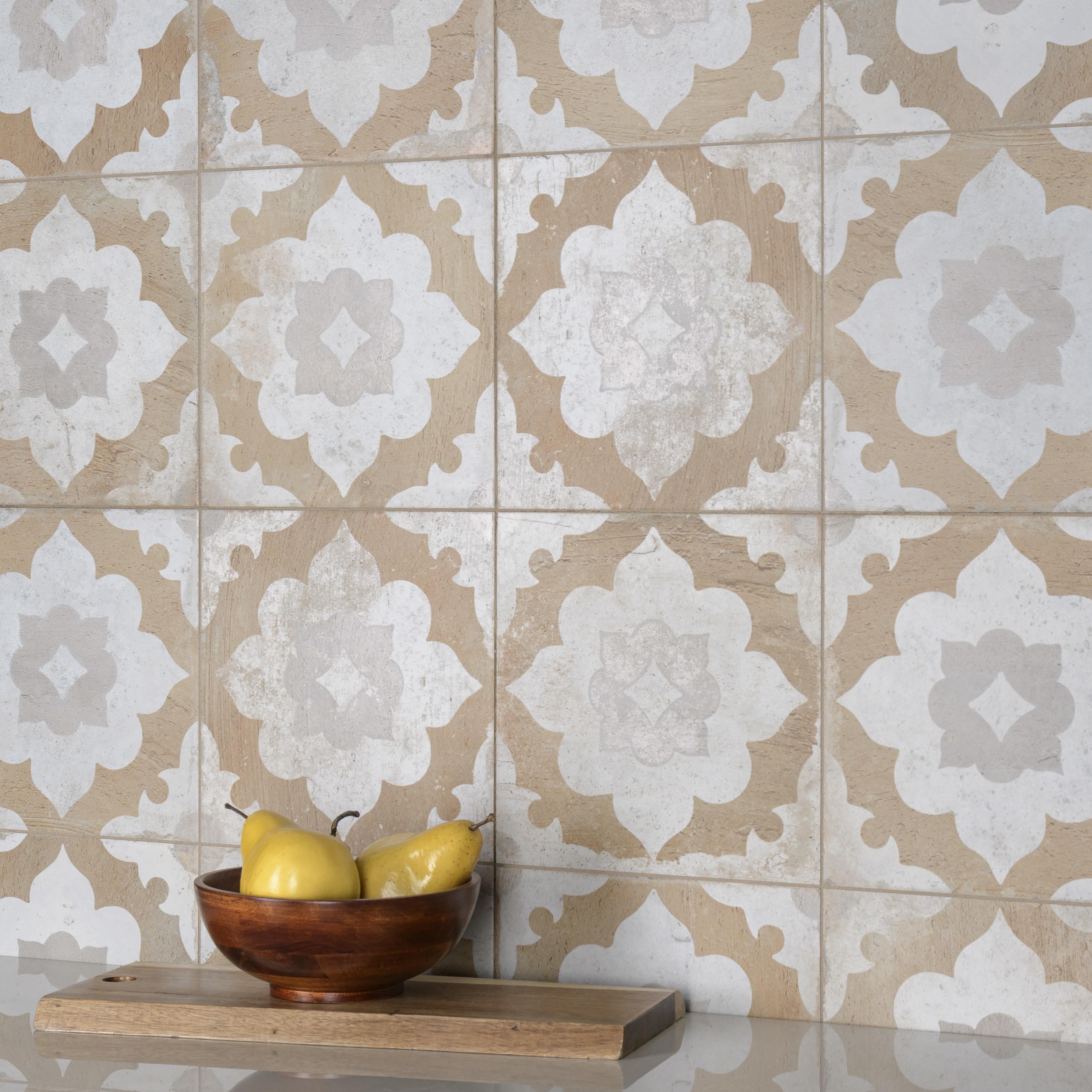 Kings Seagate 17 3/4 X17 3/4 Patterned Tile