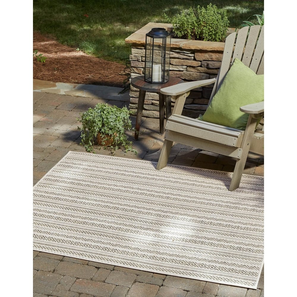 Outdoor Laaset Collection Area Rug