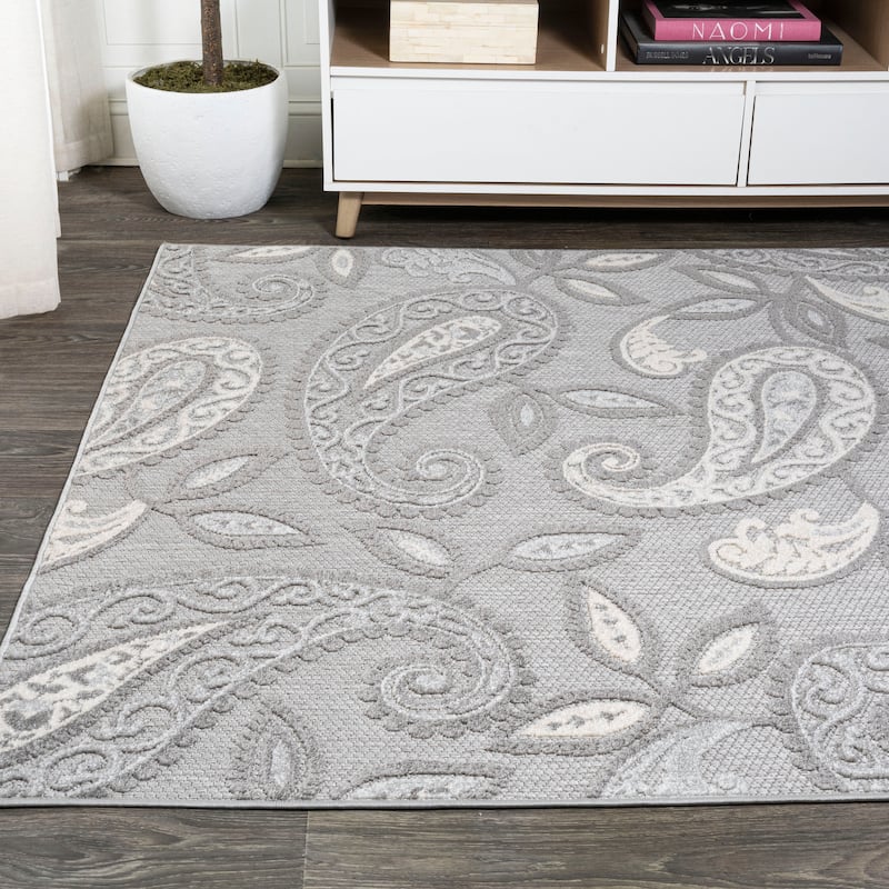 JONATHAN Y Gordes Paisley High-Low Indoor/Outdoor Area Rug