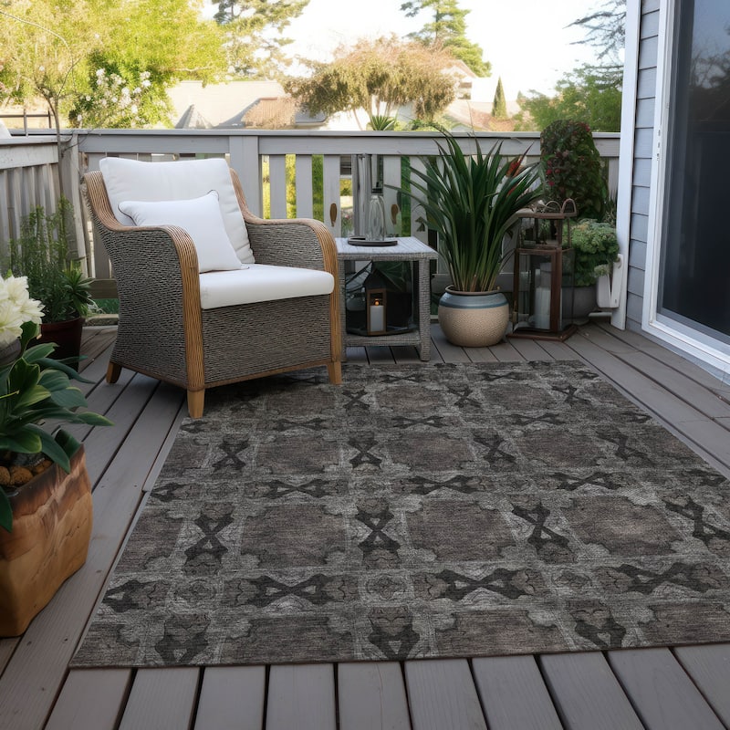 Machine Washable Indoor/ Outdoor Boho Medallions Chantille Rug