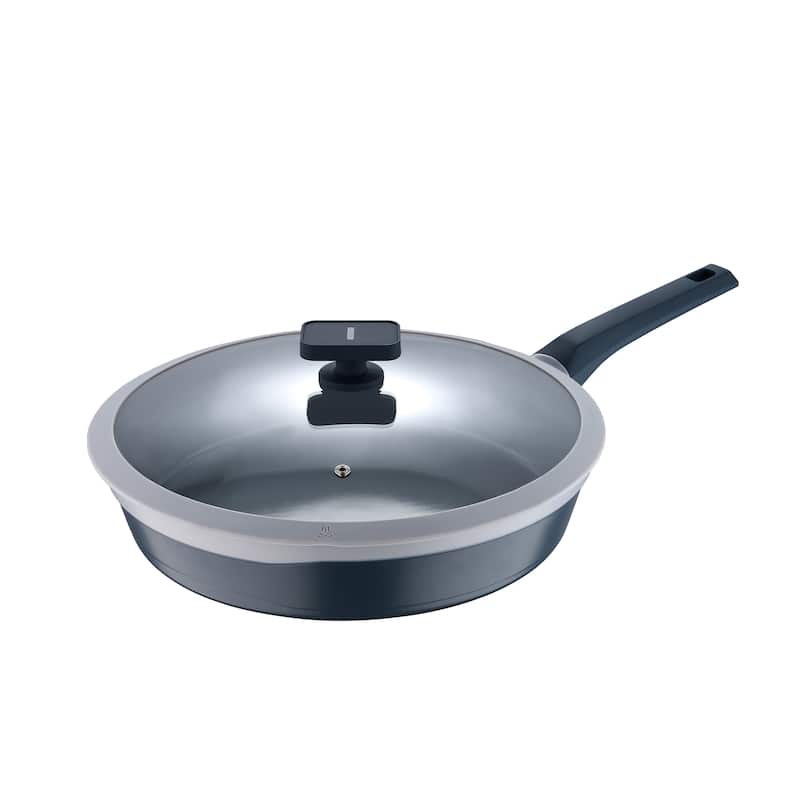 MasterPRO Gastro Ceramic Collection Durable Cast Aluminum 12.5-Inch Fry Pan with Tempered Glass Lid