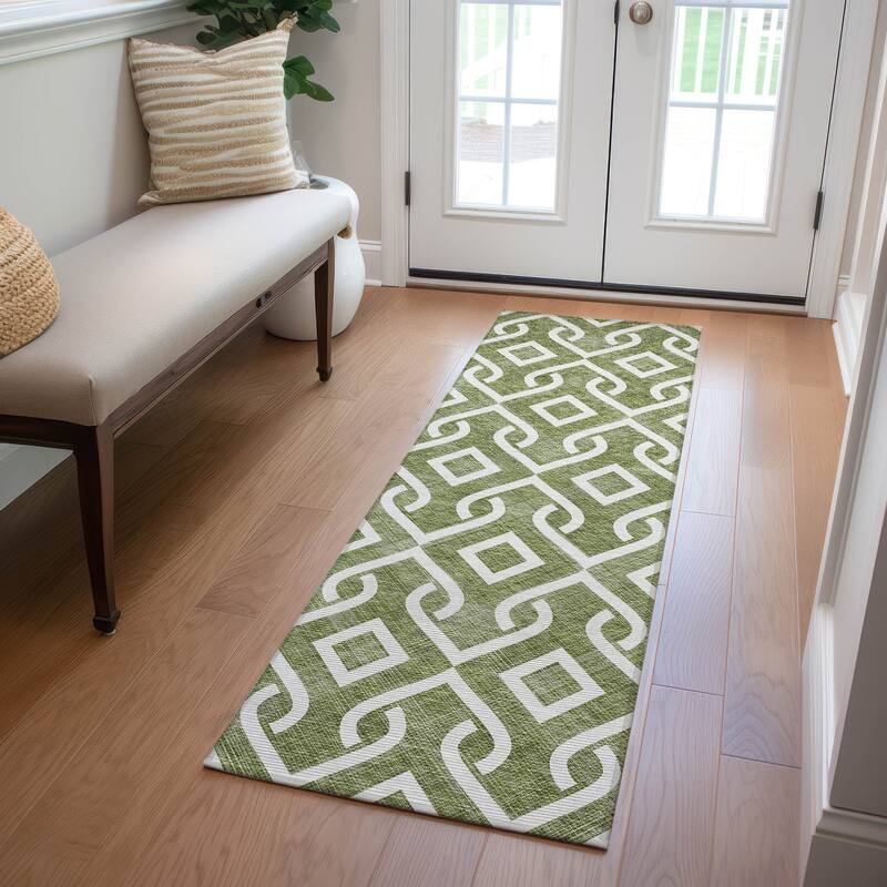 Machine Washable Indoor/ Outdoor Chantille Modern Trellis Rug - Olive - 2'3" x 7'6"