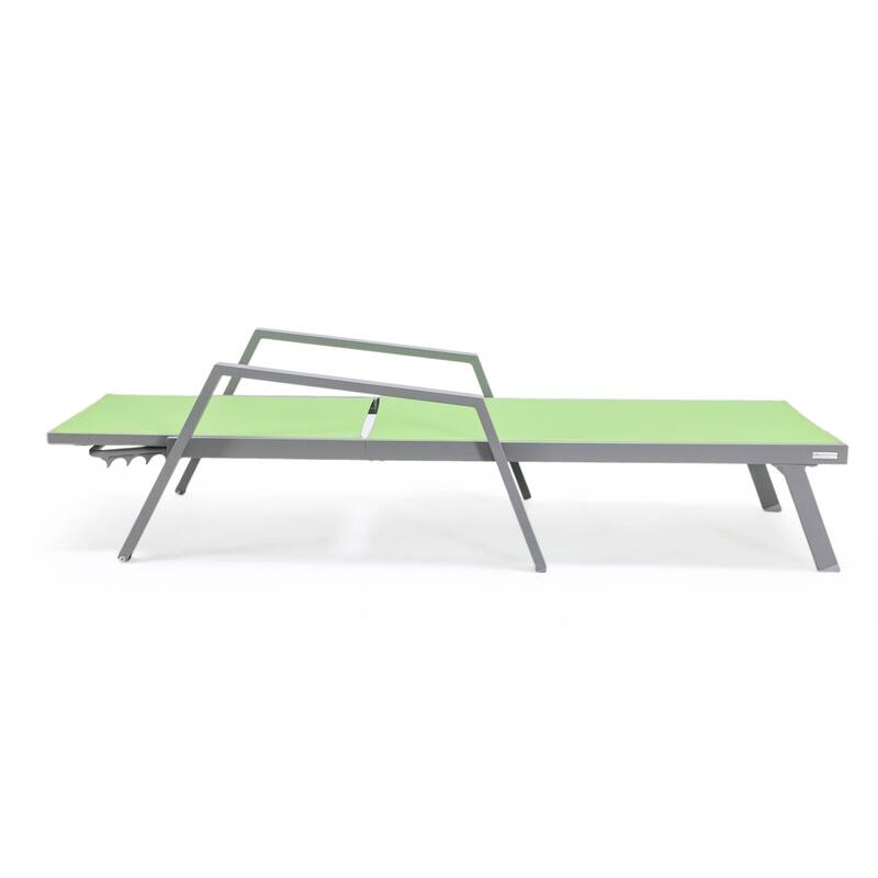 LeisureMod Set of 2 Stackable Beach Pool Sunbathing Chaise Loungers - Adjustable Outdoor Sun Lounge Chairs for Patio Backyard