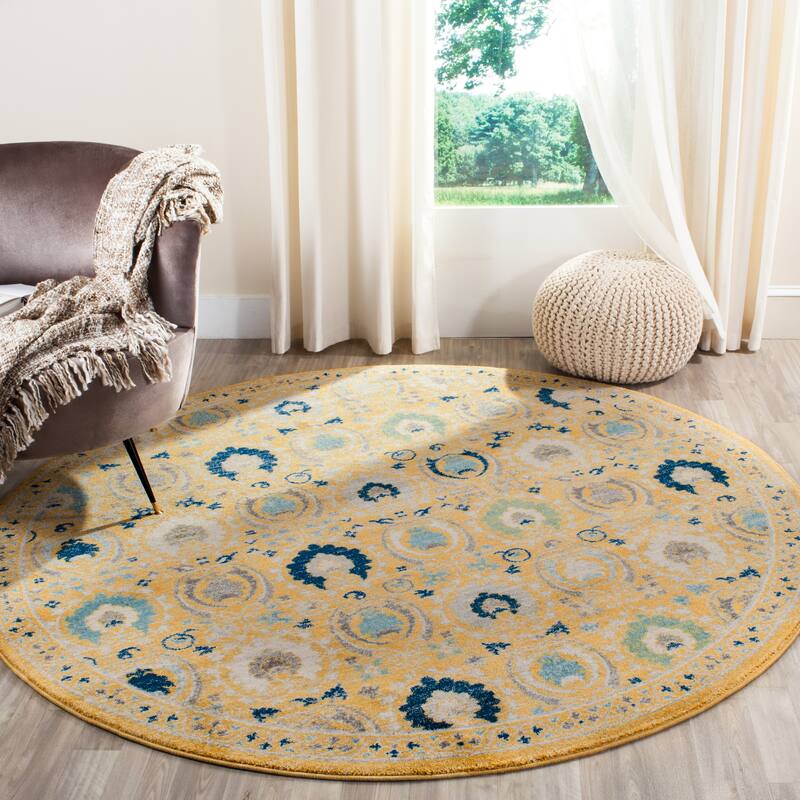 SAFAVIEH Evoke Lizan Distressed Vintage Boho Rug - 6'7" Round - Gold/Ivory