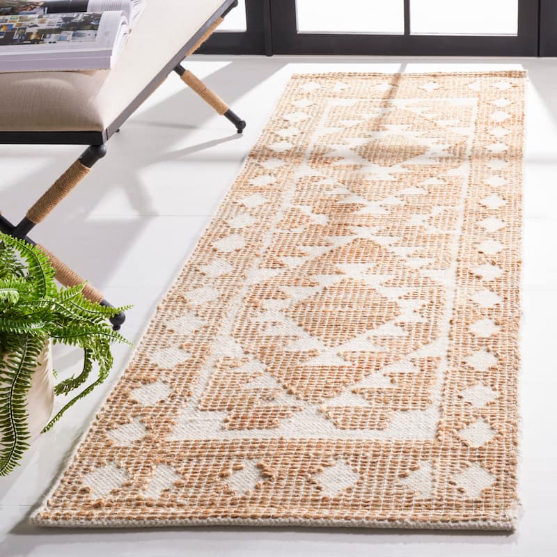 SAFAVIEH Handmade Natural Fiber Shpresa Jute & Wool Rug