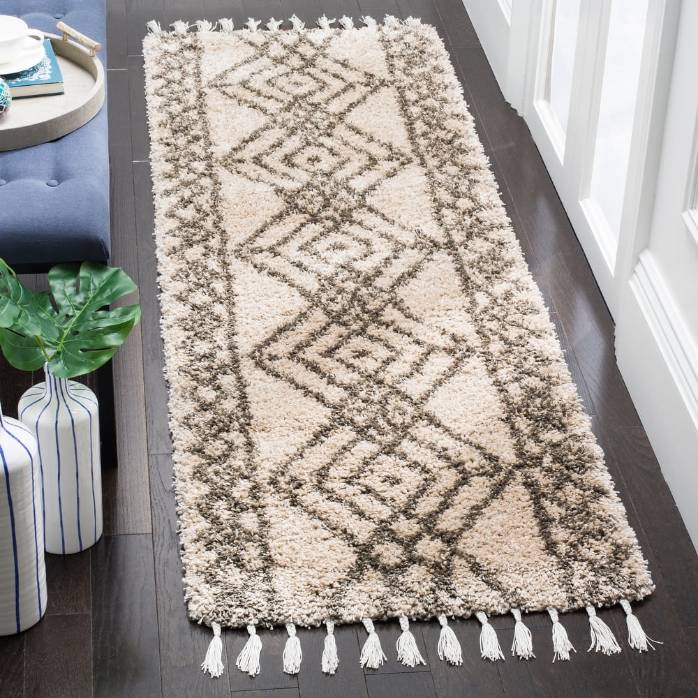 SAFAVIEH Moroccan Fringe Shag Ingeborg 2-inch Thick Rug