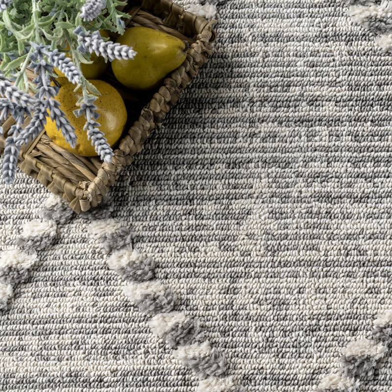 Nuloom Skylar Textured Trellis Tassel Area Rug