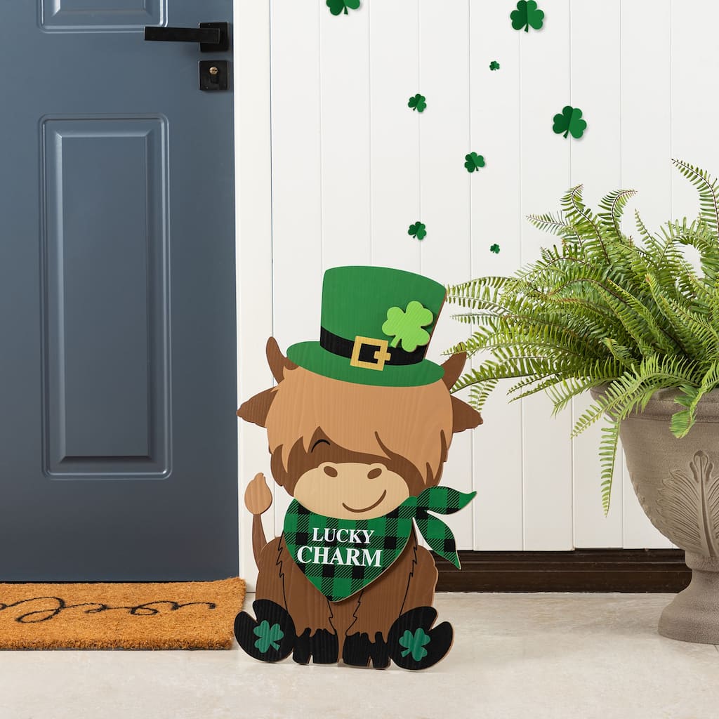 Glitzhome 24"H St. Patrick's Wooden Highland Cow Porch Sign