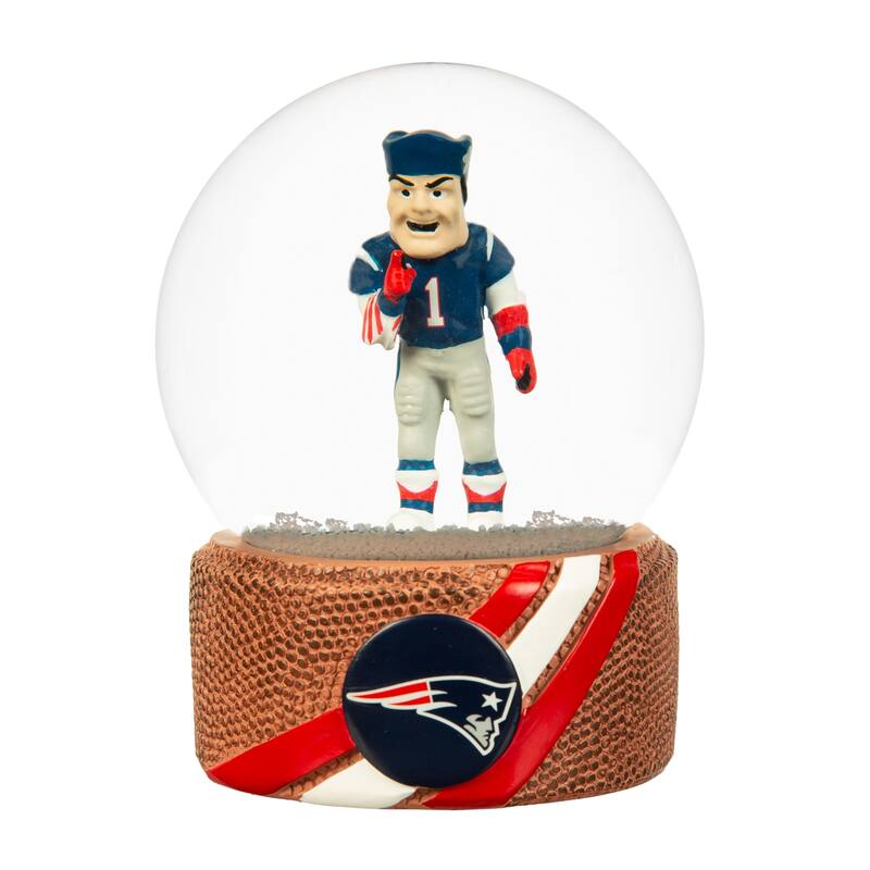 New England Patriots 5 in. Glass Tabletop Snow Globe