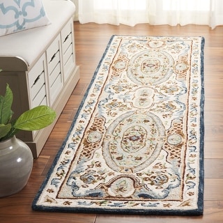 SAFAVIEH Handmade Aubusson Gretl Traditional Oriental Medallion Wool Rug