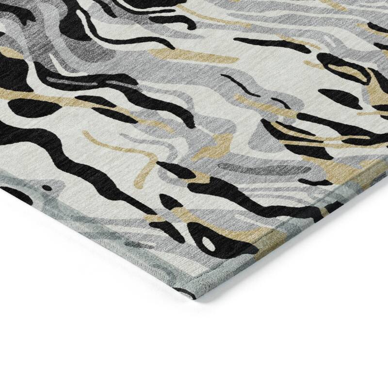 Machine Washable Indoor/ Outdoor Abstract Flow Chantille Rug