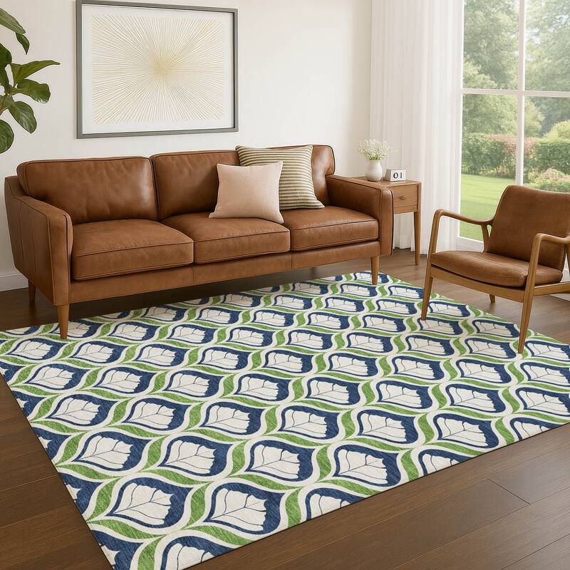 Machine Washable Indoor/ Outdoor Modern Trellis Chantille Rug