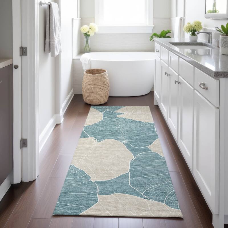 Machine Washable Indoor/ Outdoor Tropical Floral Chantille Rug