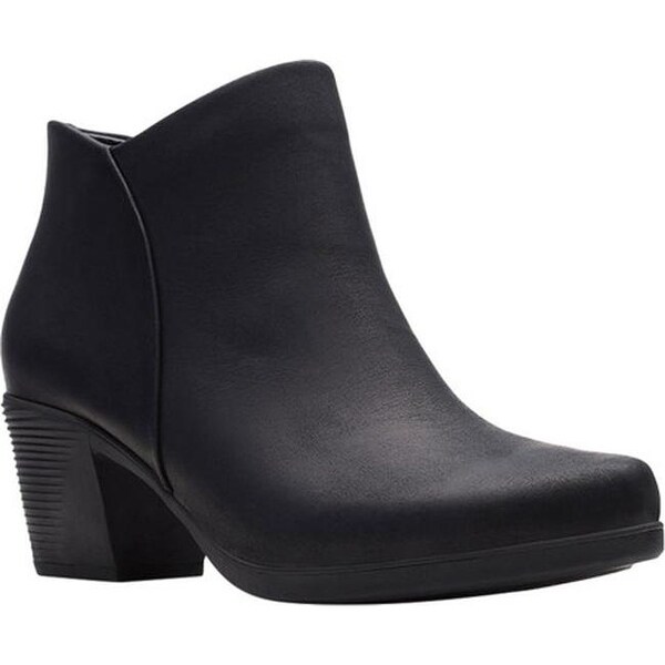 un lindel zip clarks