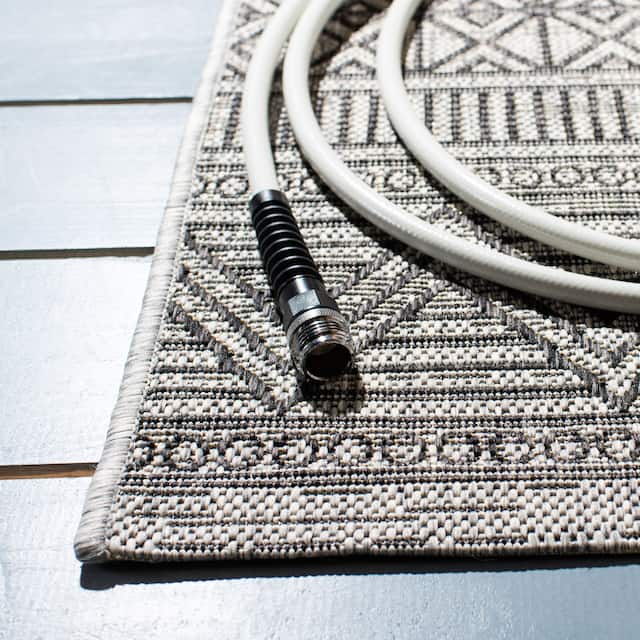 SAFAVIEH Courtyard Zorana Indoor/ Outdoor Waterproof Patio Backyard Rug - 4' x 4' Square - Black/Grey