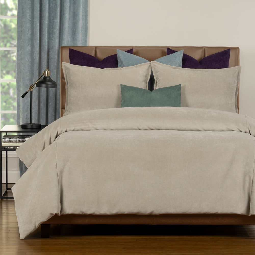 Mixology Padma 8 Piece Duvet Cover and Insert Set