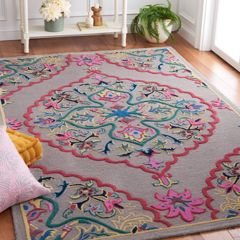 SAFAVIEH Handmade Bellagio Junie Medallion Wool Rug