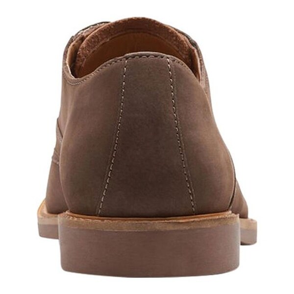 clarks atticus vibe