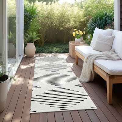 Machine Washable Indoor/ Outdoor Modern Stripe Chantille Rug