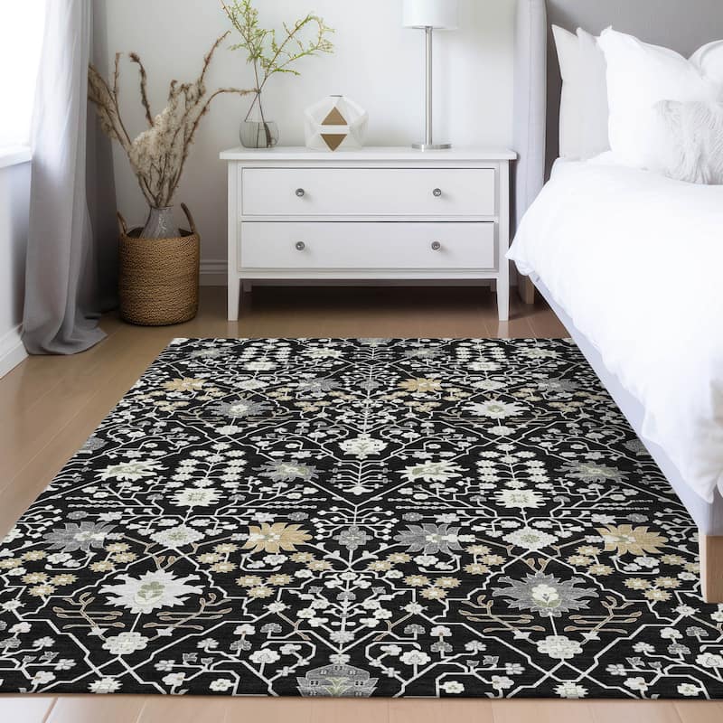 Machine Washable Indoor/ Outdoor Global Traditional Chantille Rug