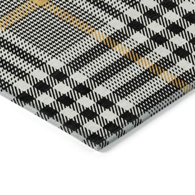 HomeRoots Plaid Transitional Rectangle Outdoor Rug