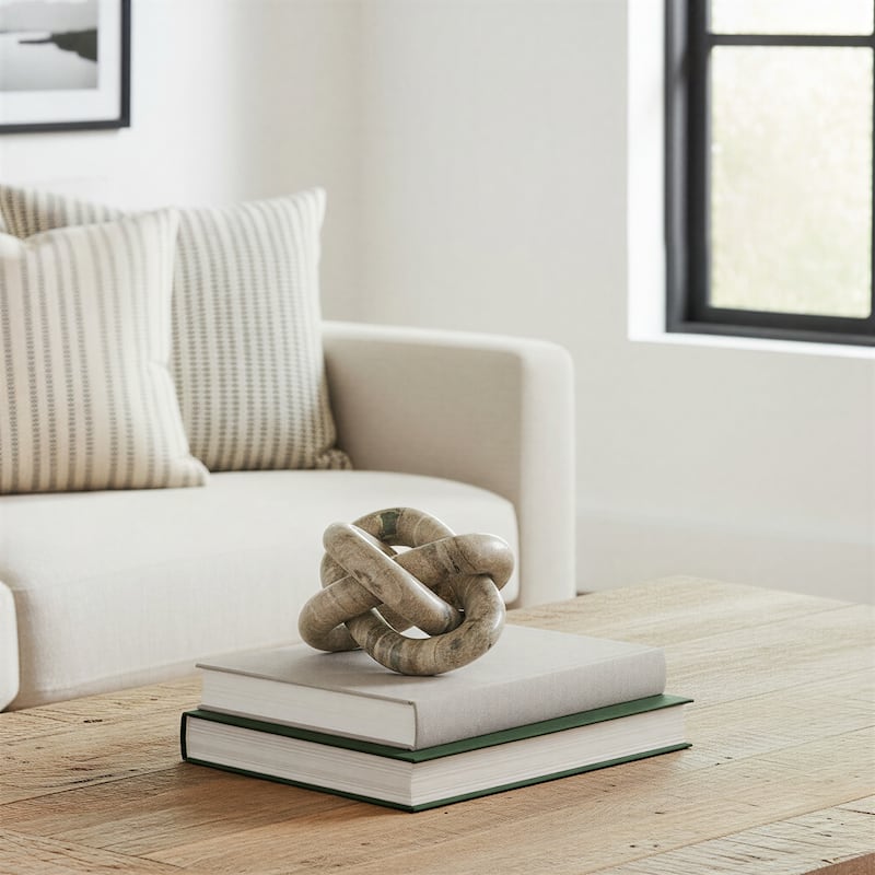 Decorative Interlocking Marble Chain with 3 Links - 6.0"L x 6.0"W x 6.0"H - Beige