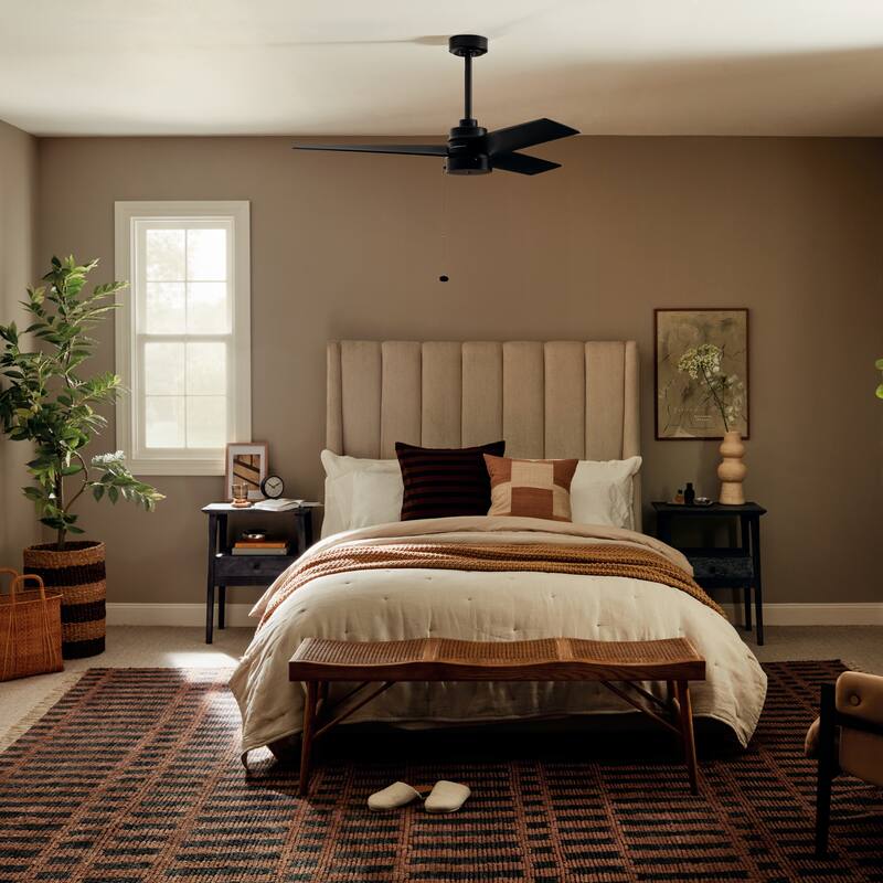 52 Inch Spyn Lite Fan in Black with Black Blades