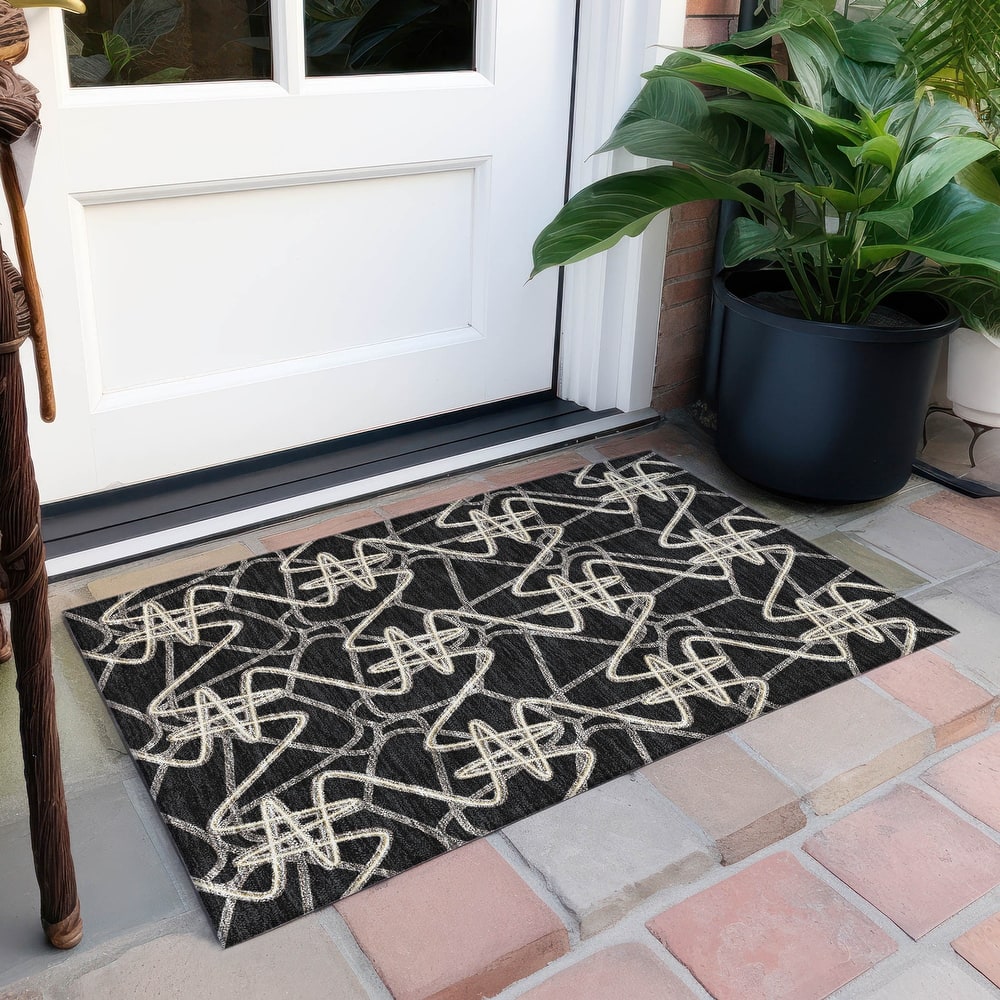 Machine Washable Indoor/ Outdoor Contemporary Links Chantille Rug