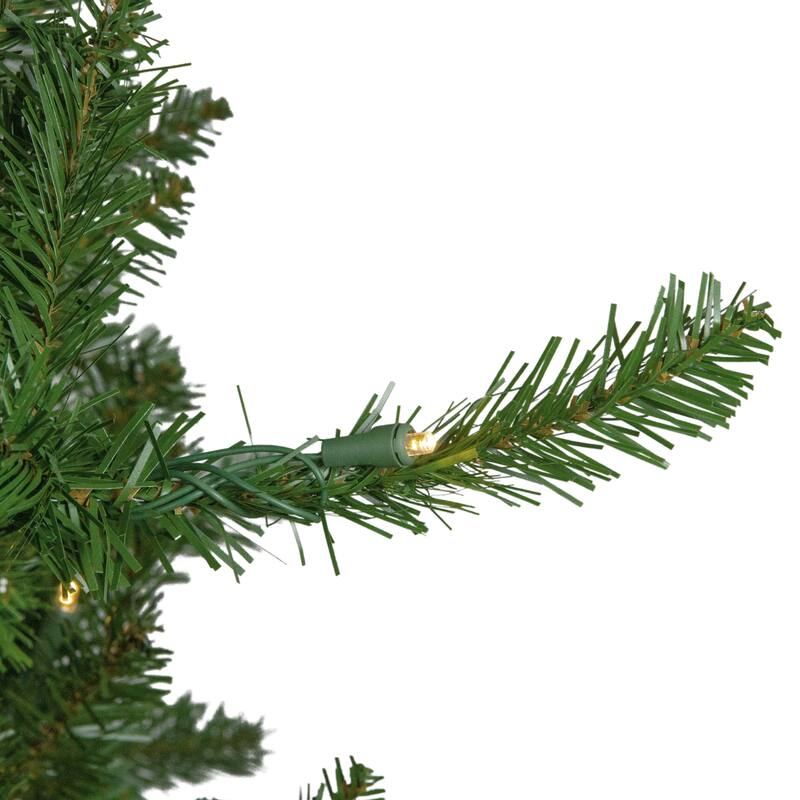 7.5' Pre-Lit Rockwood Pine Artificial Christmas Tree Clear LED Lights