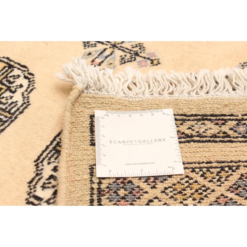 ECARPETGALLERY Hand-knotted Peshawar Bokhara Beige Wool Rug - 3'2 x 5'1
