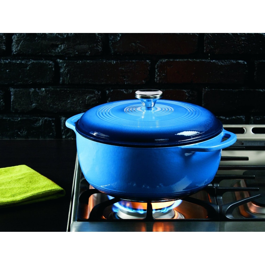 Lodge® EC6D33 Blue 6 Quart Cast Iron Dutch Oven with Lid
