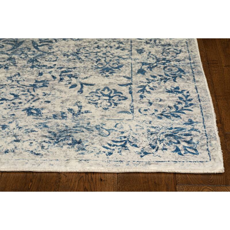 Domani Comfort French Country Trellis Faux Fur Area Rug