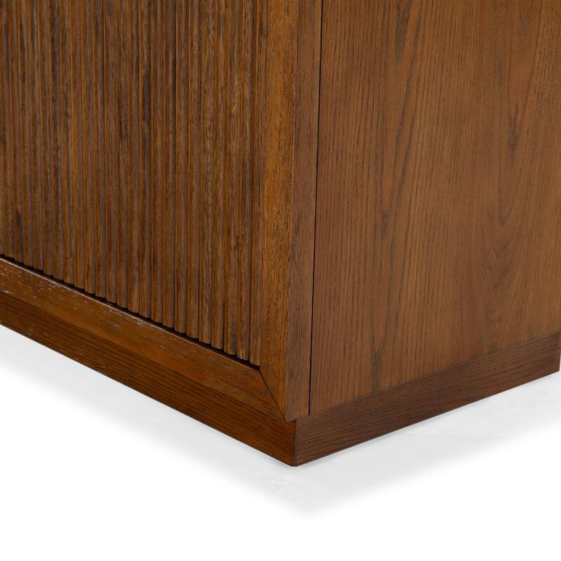 SAFAVIEH Couture Shelbie 3-Door Reeded Sideboard - 60"W x 18"D x 32"H