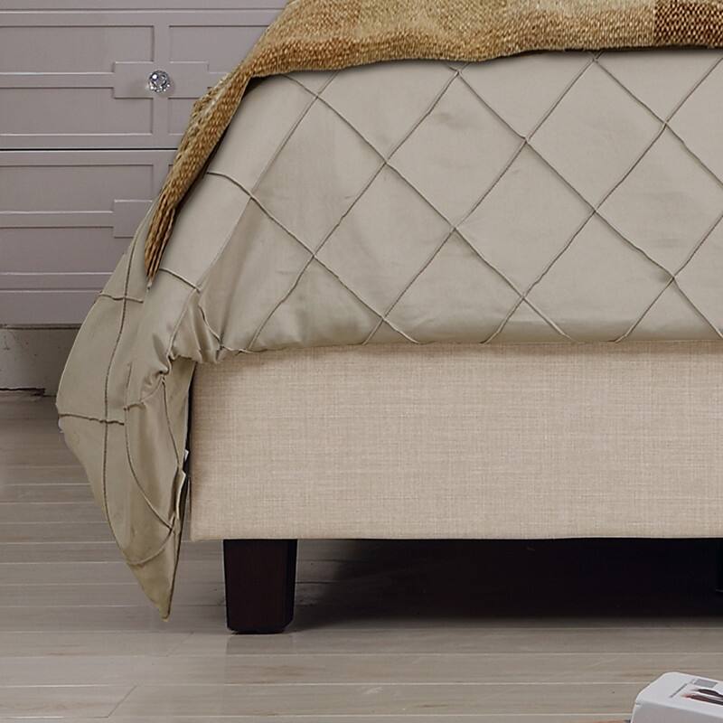 Moser Bay Murphy Grove Diamond Tufted Queen / King Upholstered Panel Bed