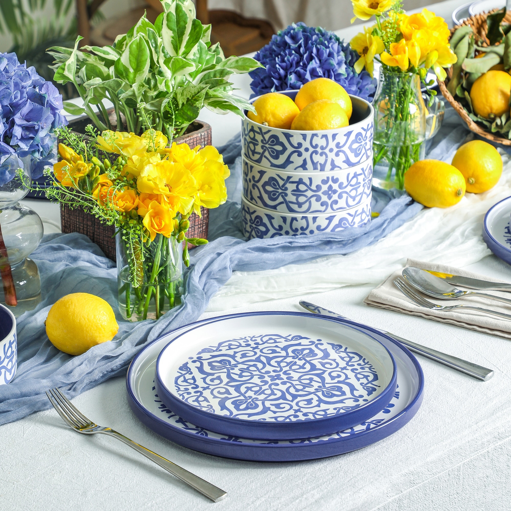 Stone Lain Tropea Stoneware Dinnerware Set