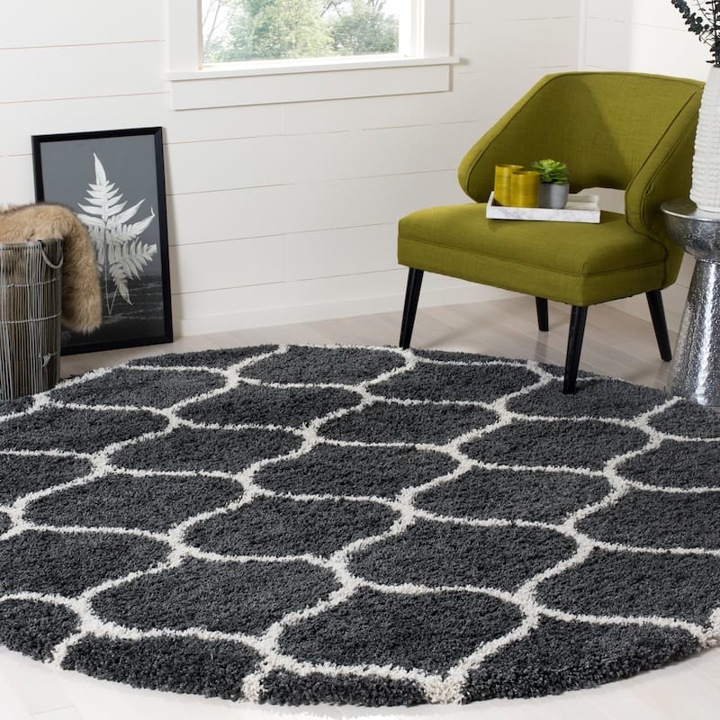 SAFAVIEH Hudson Shag Pushpa Trellis 2-inch Thick Area Rug - 3' Round - Dark Grey/Ivory