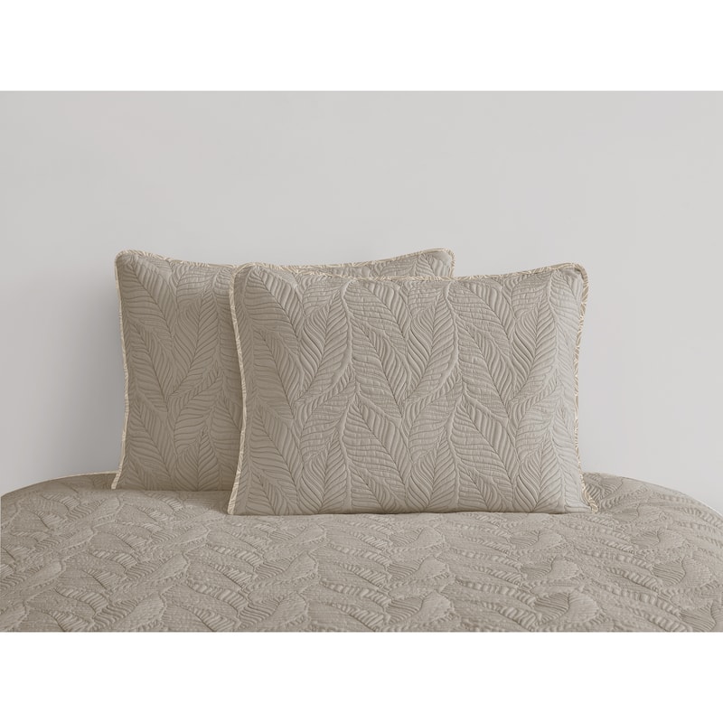 Delia 3 Piece Reversible Quilt Set