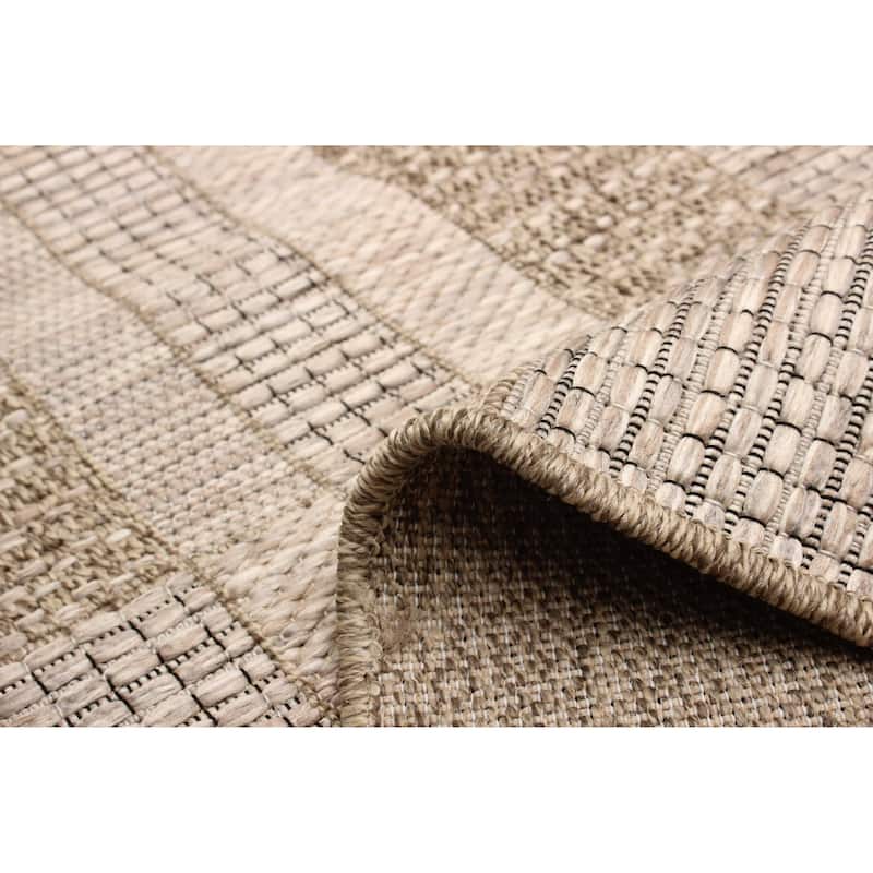 ECARPETGALLERY Machine Woven Bodhi Taupe Area Rug