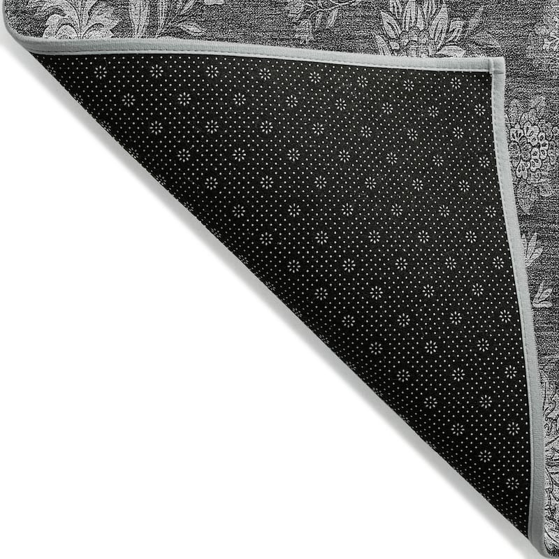 Machine Washable Indoor/ Outdoor Chantille Floral Farmhouse Rug