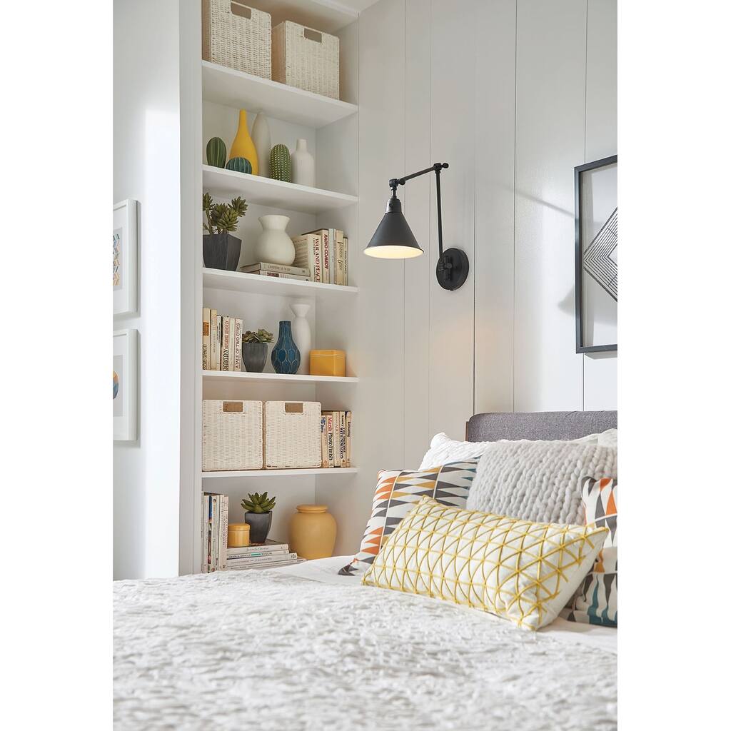 Hinkley Arti 1-Light Sconce in Black