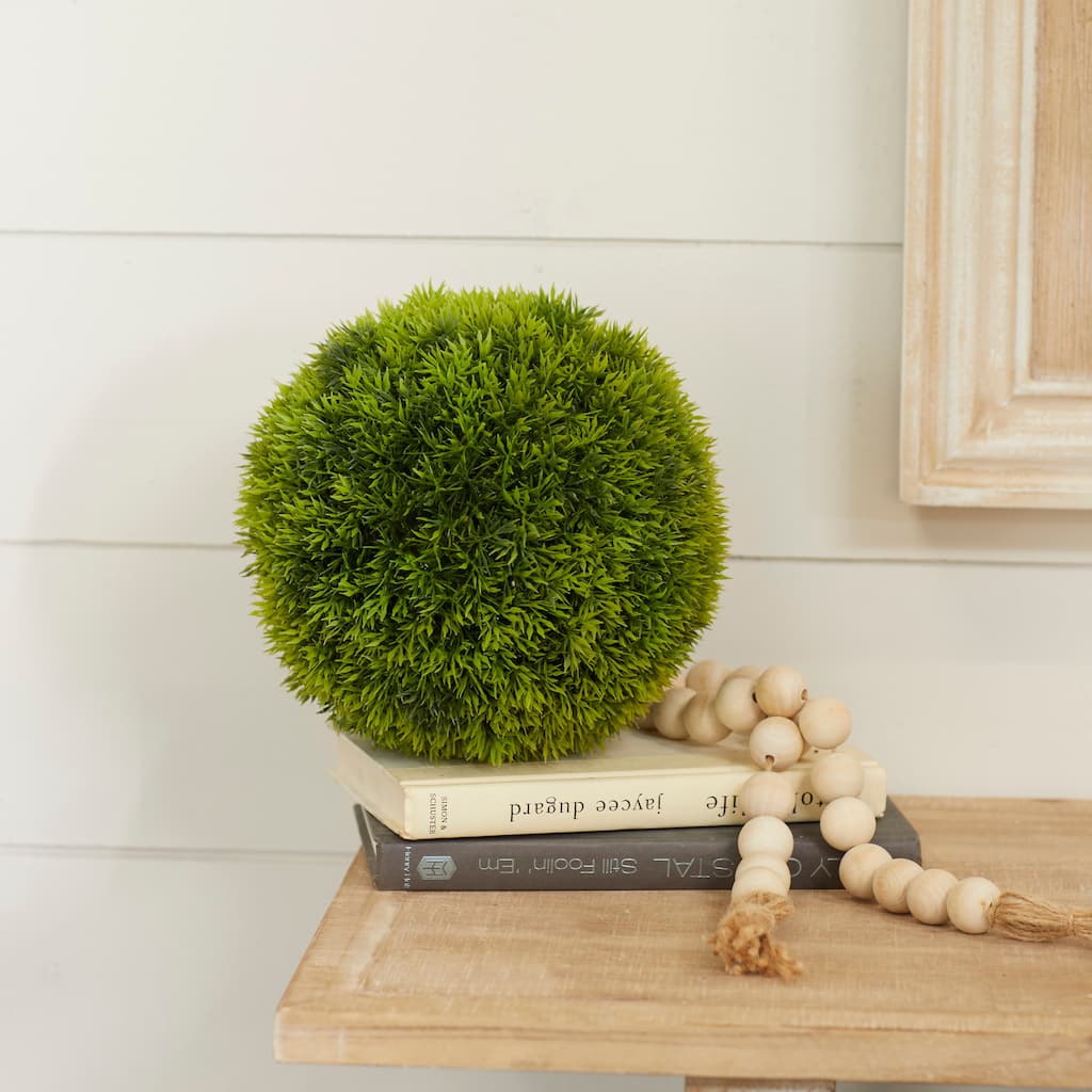 CosmoLiving by Cosmopolitan Green Faux Foliage Boxwood Topiary Artificial Foliage Ball - 9 x 9 x 9Round