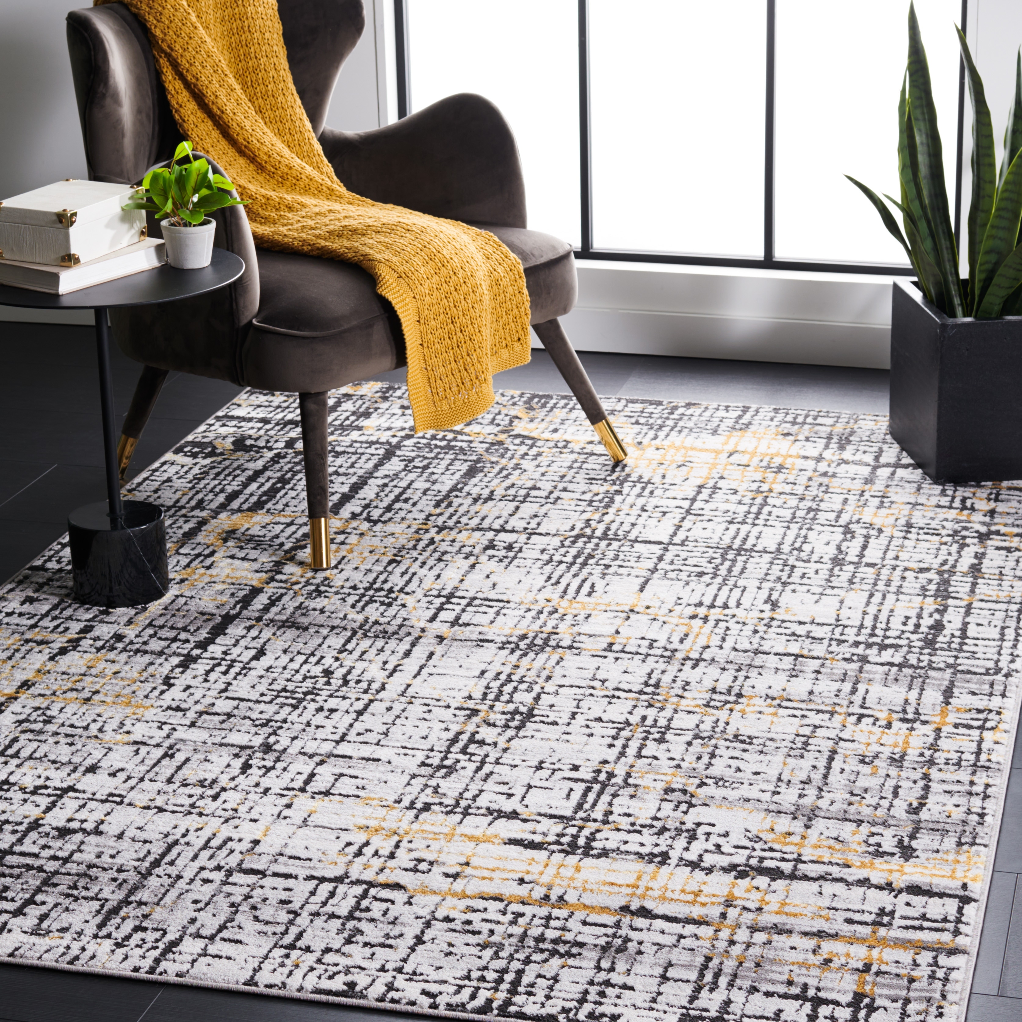 SAFAVIEH Amelia Mladenka Abstract Distressed Rug