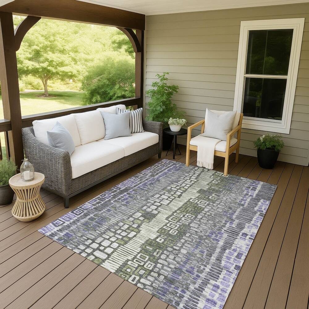Machine Washable Indoor/ Outdoor Geo Mosaic Chantille Rug