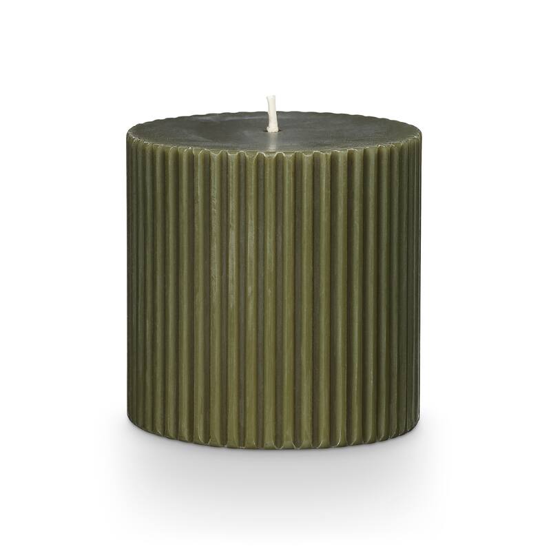 ILLUME Noble Holiday Unfragranced Pillar Candle