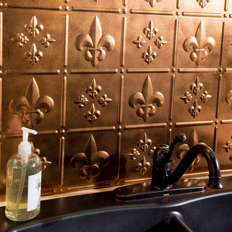 FASÄDE Fleur de Lis Decorative Vinyl Backsplash Panel