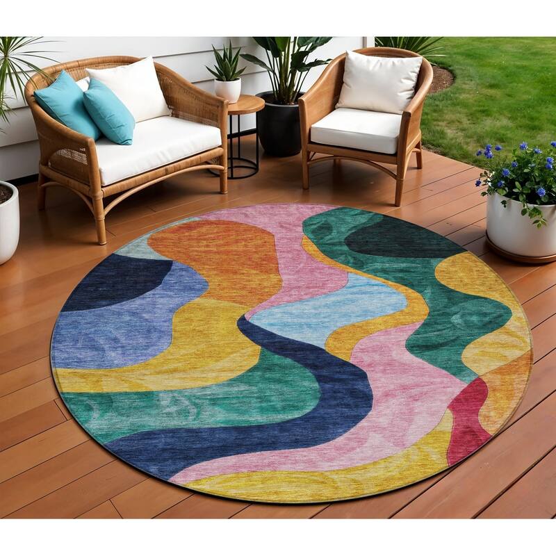 HomeRoots Abstract Transitional Rectangle Outdoor Rug - 8' Round