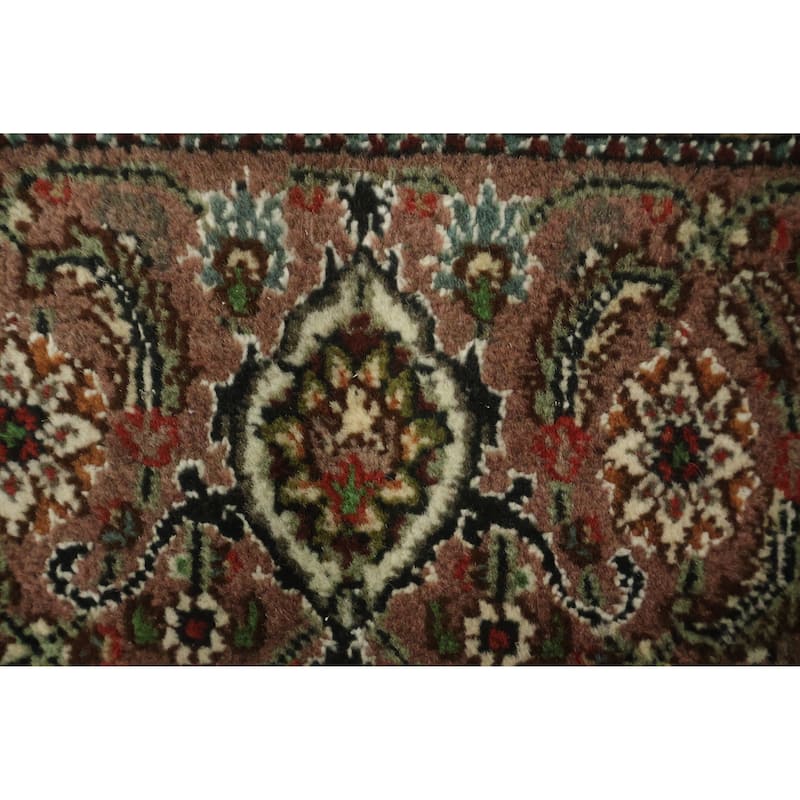 Hand Knotted Oriental 100% Wool Carpet Traditional Geometric Beige & Ivories Tabriz-Mahi Area Rug - 6' 5'' X 9' 9''